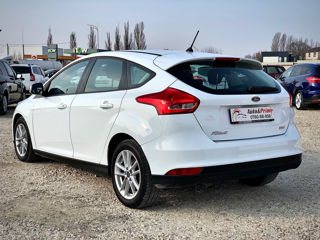 Ford Focus foto 5