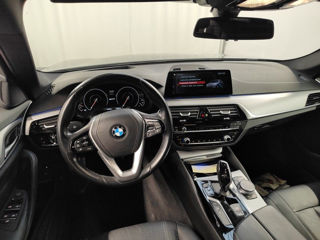 BMW 5 Series foto 14