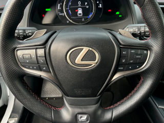 Lexus UX foto 11