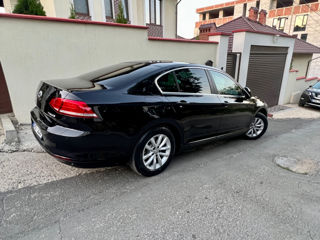 Volkswagen Passat foto 2