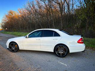 Mercedes E-Class foto 15