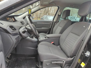 Renault Grand Scenic foto 8