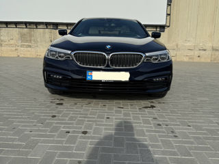 BMW 5 Series foto 1