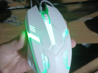 Mouse de gaming cu rgb foto 1