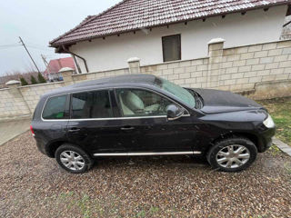 Volkswagen Touareg foto 5