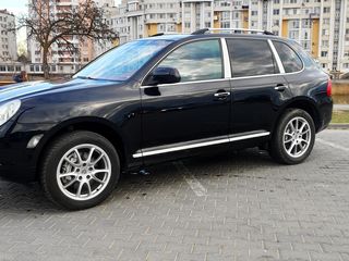 Porsche Cayenne foto 2