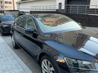 Skoda Superb foto 2