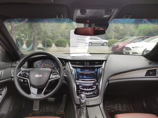 Cadillac CTS foto 12