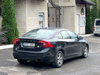 Volvo S60 foto 4