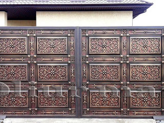 Copertine, porți, garduri,balustrade,  gratii, uși metalice și alte confecții din fier forjat. foto 1