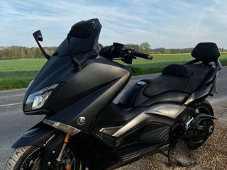 Yamaha T-MAX foto 2