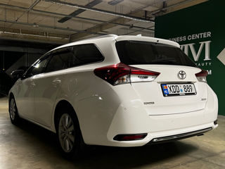 Toyota Auris foto 3