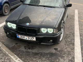 BMW 3 Series foto 3