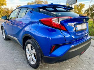 Toyota C-HR foto 4