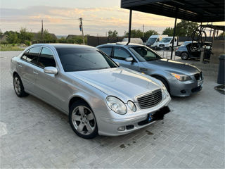 Mercedes E-Class foto 2