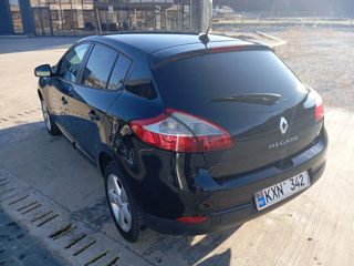 Renault Megane foto 2