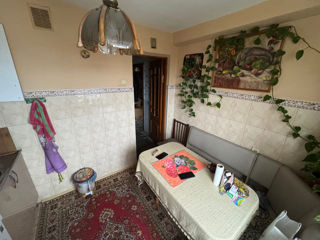 Apartament cu 2 camere, 63 m², Râșcani, Chișinău foto 3