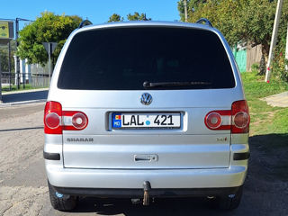 Volkswagen Sharan foto 2