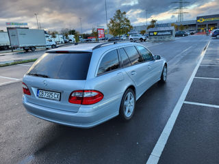 Mercedes E-Class foto 2