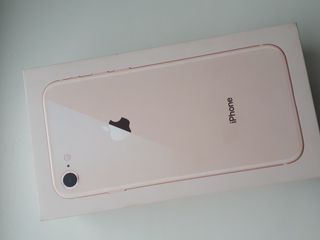 Iphone 8  64giga foto 3