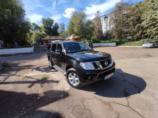 Nissan Pathfinder foto 5