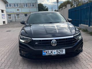 Volkswagen Jetta foto 1