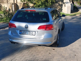 Volkswagen Passat foto 2