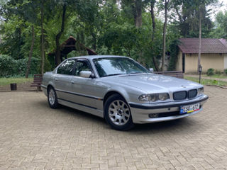 BMW 7 Series foto 2