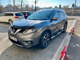 Nissan X-Trail foto 2