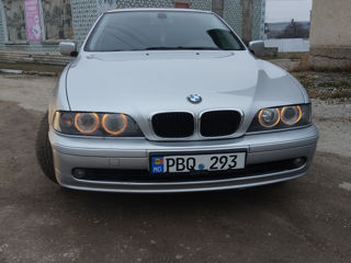 BMW 5 Series foto 5