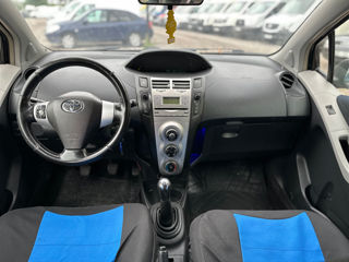 Toyota Yaris foto 6