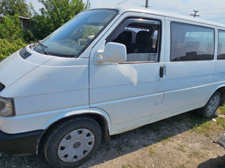 Volkswagen Caravelle foto 4