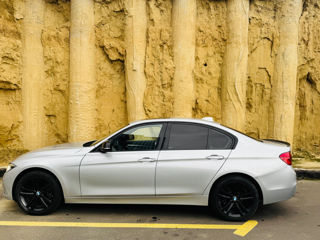 BMW 3 Series foto 7