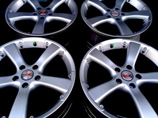 Japan Crosover R18, 5x114,3 идеальные foto 2