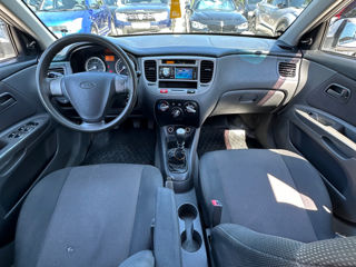 KIA Rio foto 7