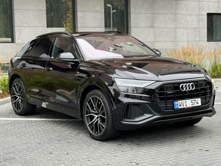 Audi Q8 foto 2