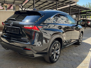 Lexus NX Series foto 4