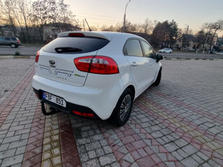 KIA Rio foto 5