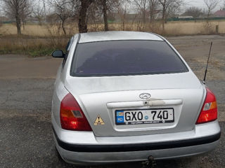 Hyundai Elantra foto 4