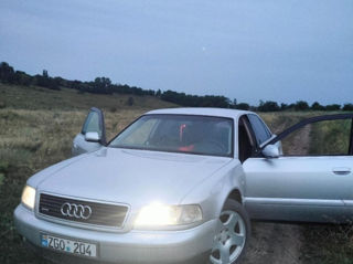 Audi A8 foto 6