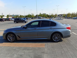 BMW 5 Series foto 9