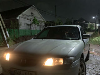 Mazda 626 foto 1