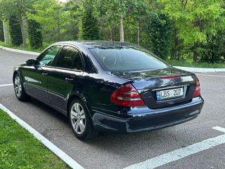 Mercedes E-Class foto 5