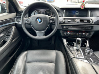 BMW 5 Series foto 8