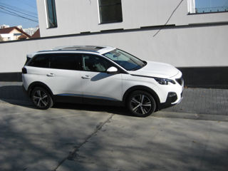 Peugeot 5008 foto 2