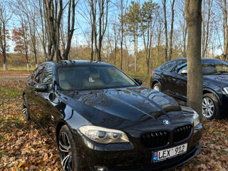 BMW 5 Series foto 8