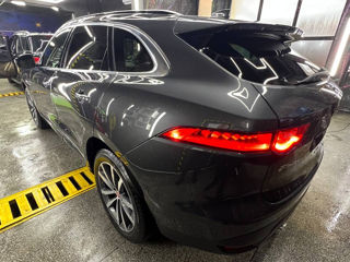 Jaguar F-PACE foto 4