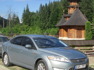 Ford Mondeo foto 9