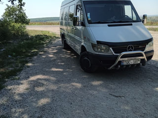 Mercedes Sprinter413