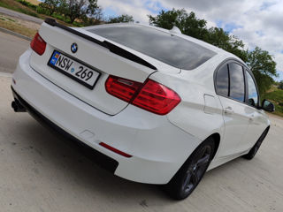 BMW 3 Series foto 7